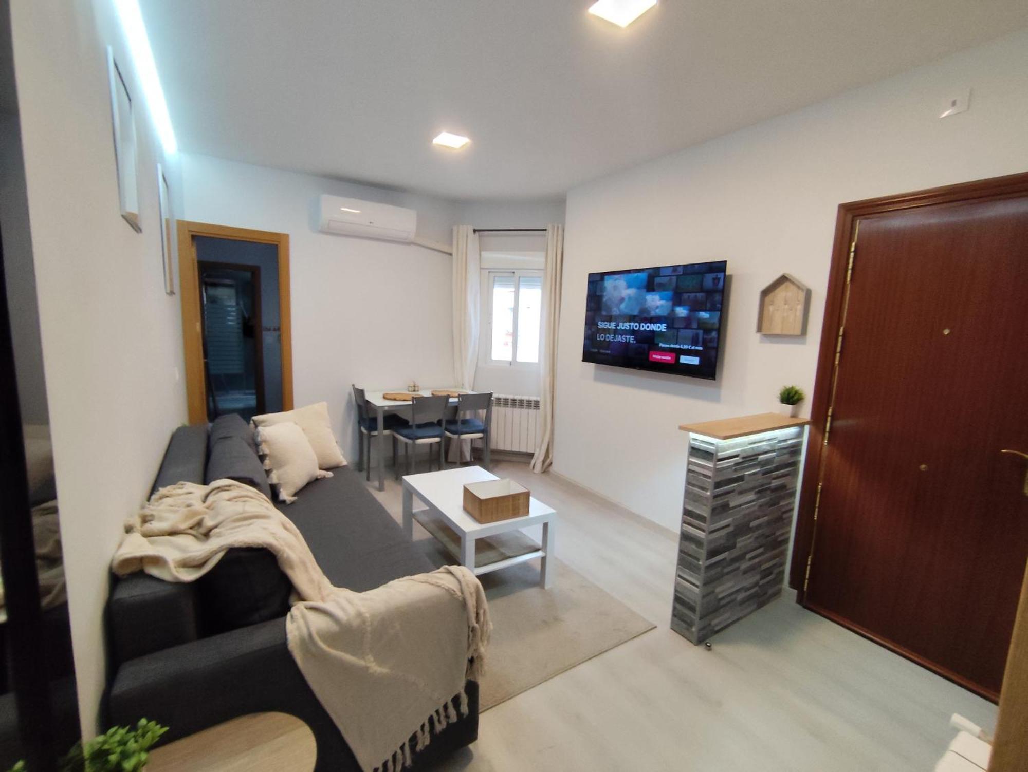 Cozy Apartment In The Heart Of Madryt Zewnętrze zdjęcie